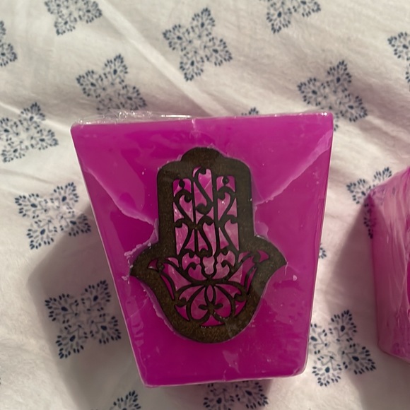 Beautiful Moroccan candle holders with hamsa design - Picture 2 of 6